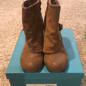 Blowfish wedge shirt boot